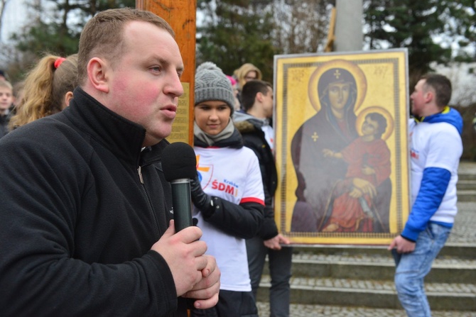 Krzyż i ikona w Świebodzicach