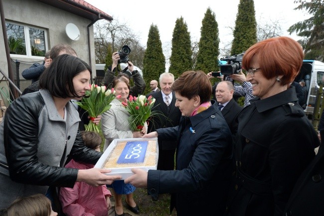 Premier o 500 plus: Rząd dotrzymał słowa 