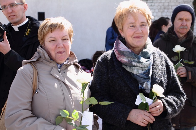 Róża dla Jezusa Miłosiernego 2016