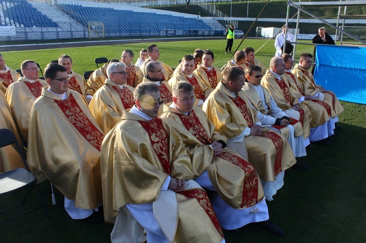 Msza papieska na stadionie