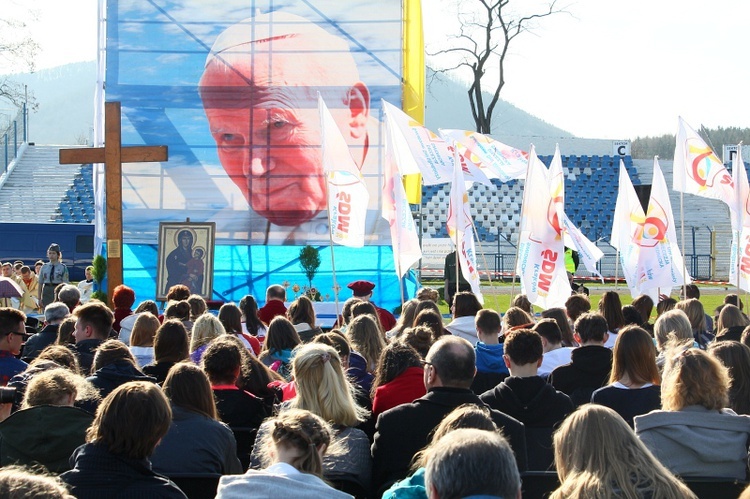 Msza papieska na stadionie