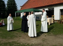 Tradycją spotkań w Biskupowie jest program artystyczny przygotowany przez benedyktynów