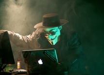 Hakerzy opublikowali bazę z danymi 50 mln ludzi