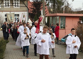 Uroczystości odpustowe w sanktuarium Chrystusa Miłosiernego rozpoczęły się o godzinie 15