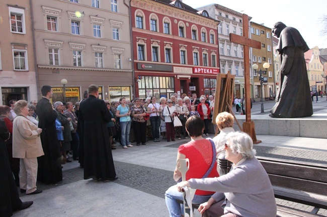 Symbole ŚDM w Brzegu cz. 1