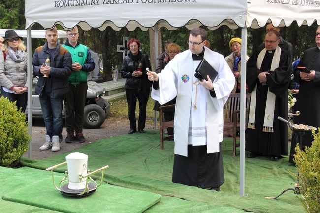 ​Pochówek na cmentarzu komunalnym w Koszalinie.