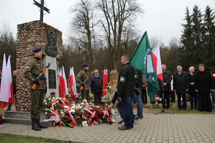 Obchody 76. rocznicy zbrodni katyńskiej