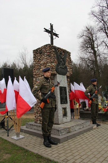 Obchody 76. rocznicy zbrodni katyńskiej