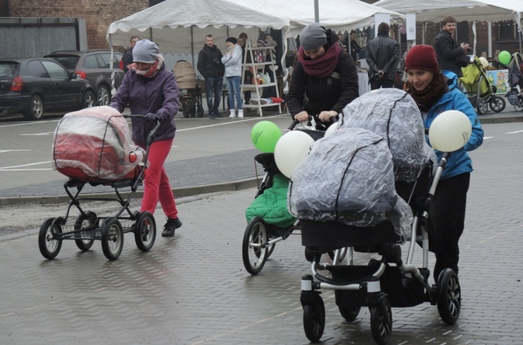 BuggyGym i rodzinne wyścigi wózków