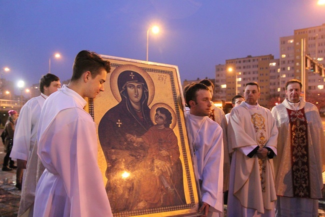 Symbole ŚDM we Wrocławiu-Gądowie