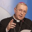 Abp Gądecki: Nakaz usunięcia krzyża to nietolerancja spychająca religię do getta