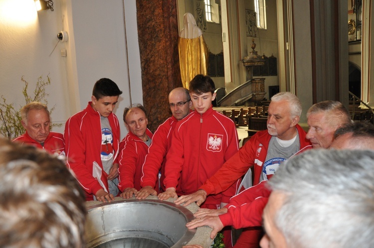 Sztafetą na rocznicę chrztu Polski