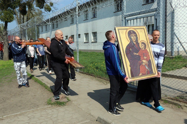 Symbole ŚDM w więzieniu