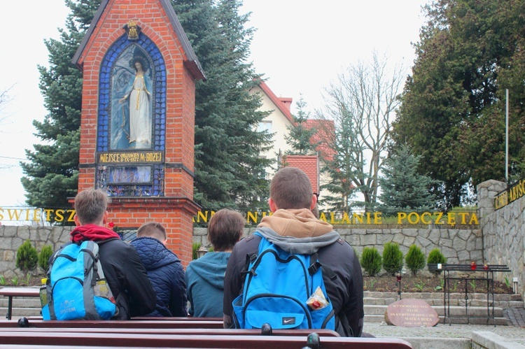 Pielgrzymka maturzystów w Gietrzwałdzie