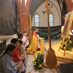 Symbole ŚDM w świetlicy "Tobiaszki" i kościele św. Antoniego