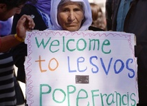 Papież na Lesbos: to podróż nacechowana smutkiem