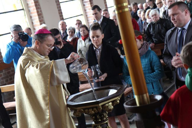 Rekonstrukcja wieży w Białkowie