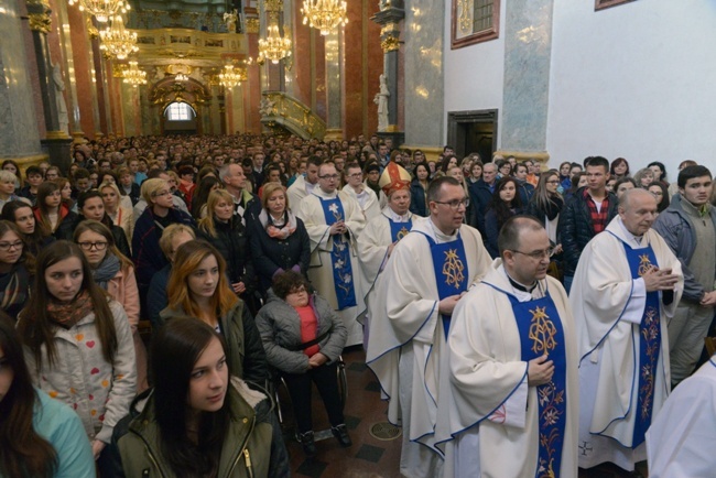 Maturzyści na Jasnej Górze - Msza św.