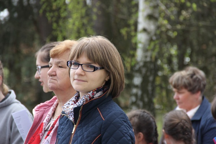 Pielgrzymka z Roszkowej Woli do Żdżar w 27. rocznicę beatyfikacji Franciszki Siedliskiej