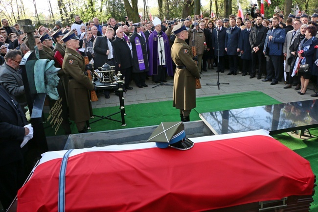 Pogrzeb płk. Zygmunta Szendzielarza "Łupaszki"