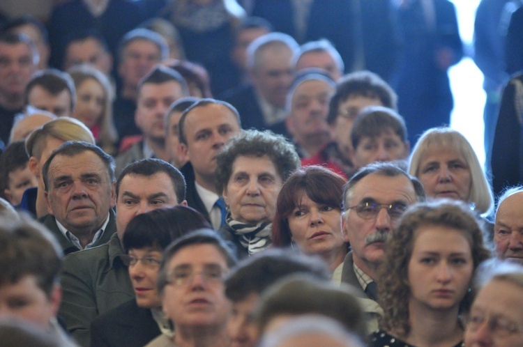 Parafia w Borzęcinie Dolnym ma 80 lat 