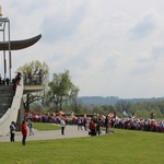 IV pielgrzymka z Hałcnowa dotarła do Łagiewnik - część pierwsza