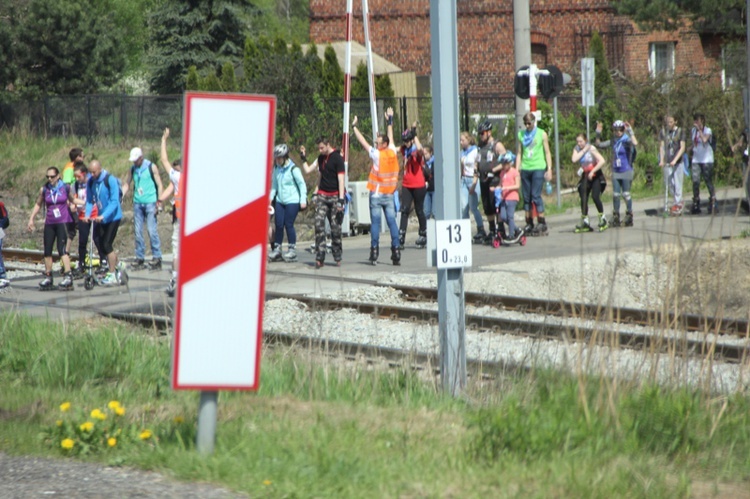 Pielgrzymka na rolkach i hulajnogach do Tychów - cz. I