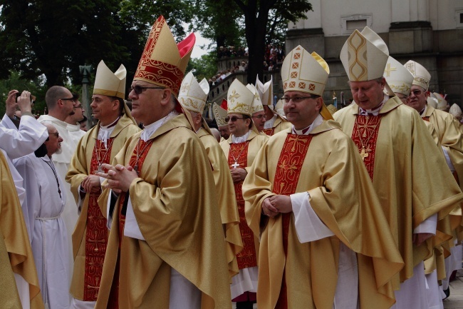 Procesja z Wawelu na Skałkę 2016