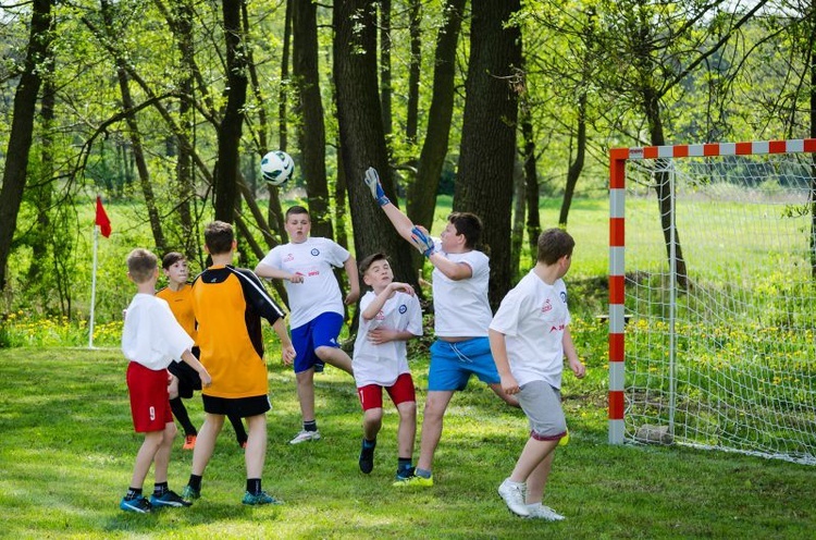 Diecezjalna Pielgrzymka Ministrantów i Lektorów do Paradyża