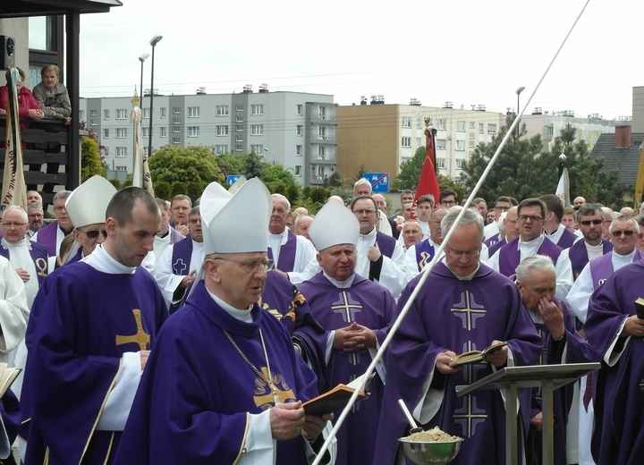 Pogrzeb śp. ks. Leonarda Stroki cz. 2