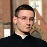 Dk. Mateusz Kandzia