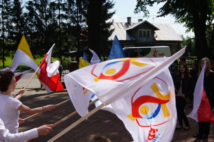 Symbole ŚDM w Chorzelowie