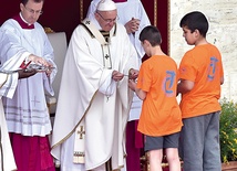 Młodzież podczas jubileuszowego spotkania z papieżem