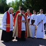 Symbole ŚDM w par. Trójcy Przenajświętszej w Mielcu