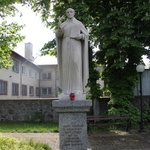 W kolebce marianów