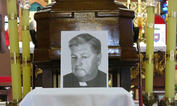 Pogrzeb ks. Józefa Zajdy