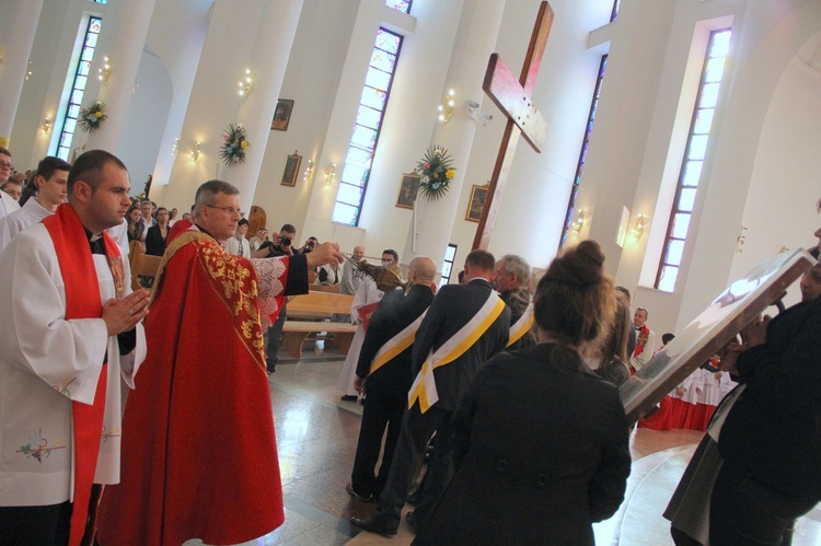 Symbole ŚDM w kościele bł. Karoliny w Tarnowie