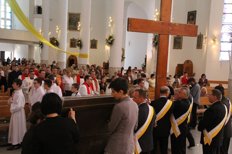 Symbole ŚDM w kościele bł. Karoliny w Tarnowie