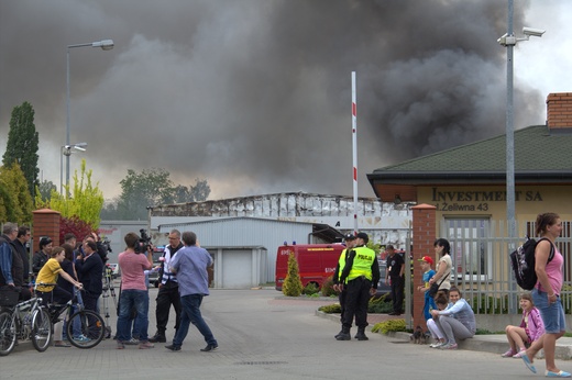 Pożar hurtowni zabawek w Katowicach
