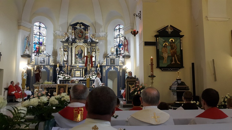 Brzezie, 80-lecie śmierci sługi Bożej s. M. Dulcissimy - Eucharystia