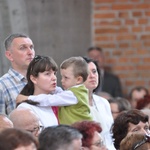 Kamień węgielny w kościele św. Jana Pawła II w Nowym Sączu