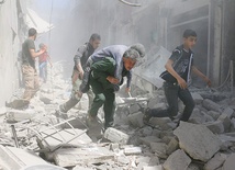 29 kwietnia 2016 r. została zbombardowana dzielnica Al-Qatarji, położona w północnej części Aleppo. Naloty na tę część miasta i ostrzał z rakiet trwały tydzień. Zginęło w nich 200 osób.