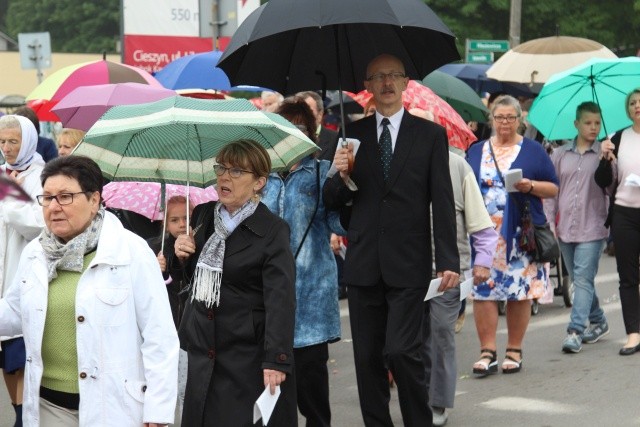 Procesja Bożego Ciała w parafii św. Elżbiety w Cieszynie