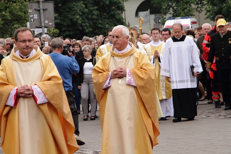 Boże Ciało 2016 - procesja z Wawelu na Rynek Główny 