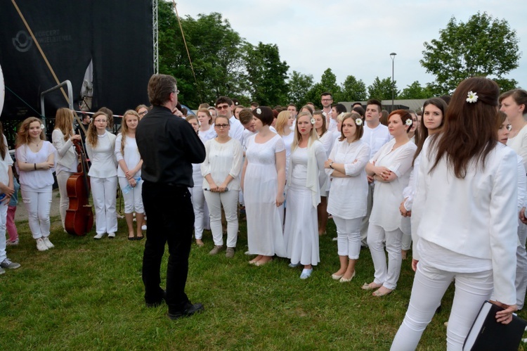 Koncert Uwielbienia po raz siódmy