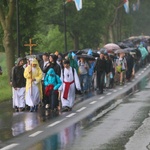 Pielgrzymka mężczyzn do MB Piekarskiej - cz. 1