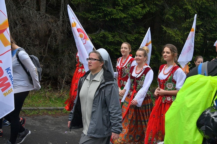 Z widokiem na góry