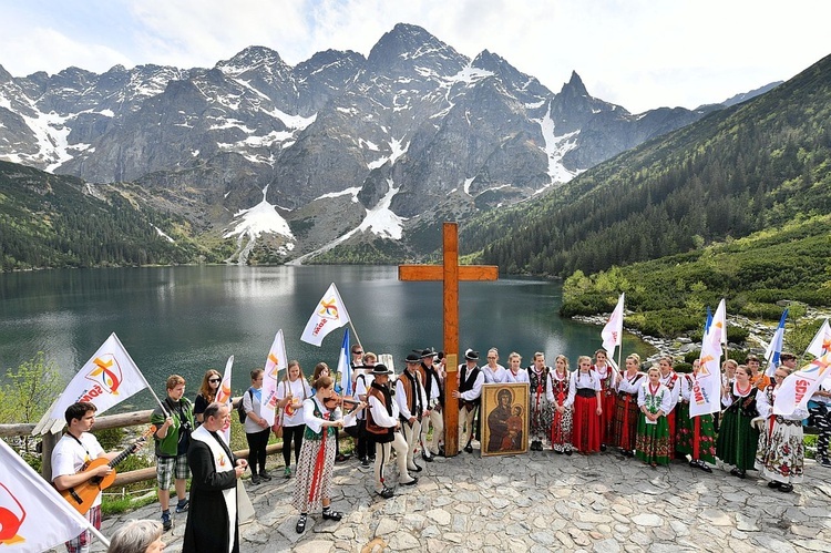 Z widokiem na góry