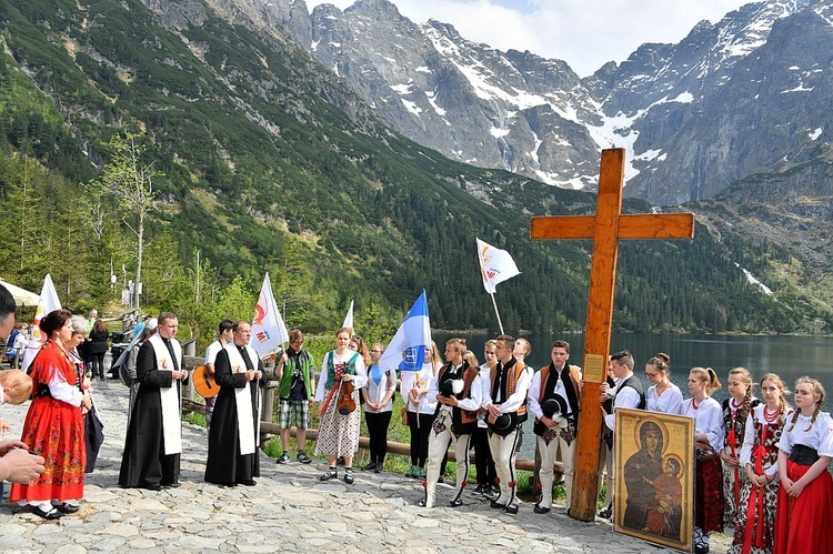 Z widokiem na góry