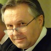 Polak na czele Komitetu Dziekanów i Prezesów Papieskich Uczelni 